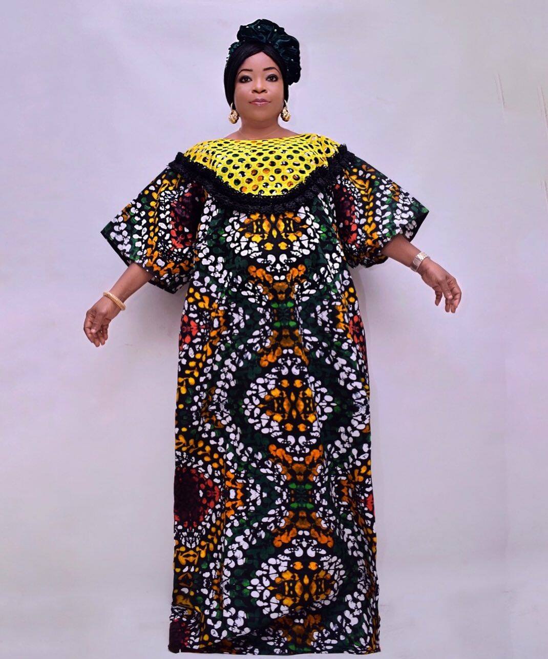 Embroidery patterns edges #gwanee_fashion_gallery #viralvideo #trendin... |  TikTok
