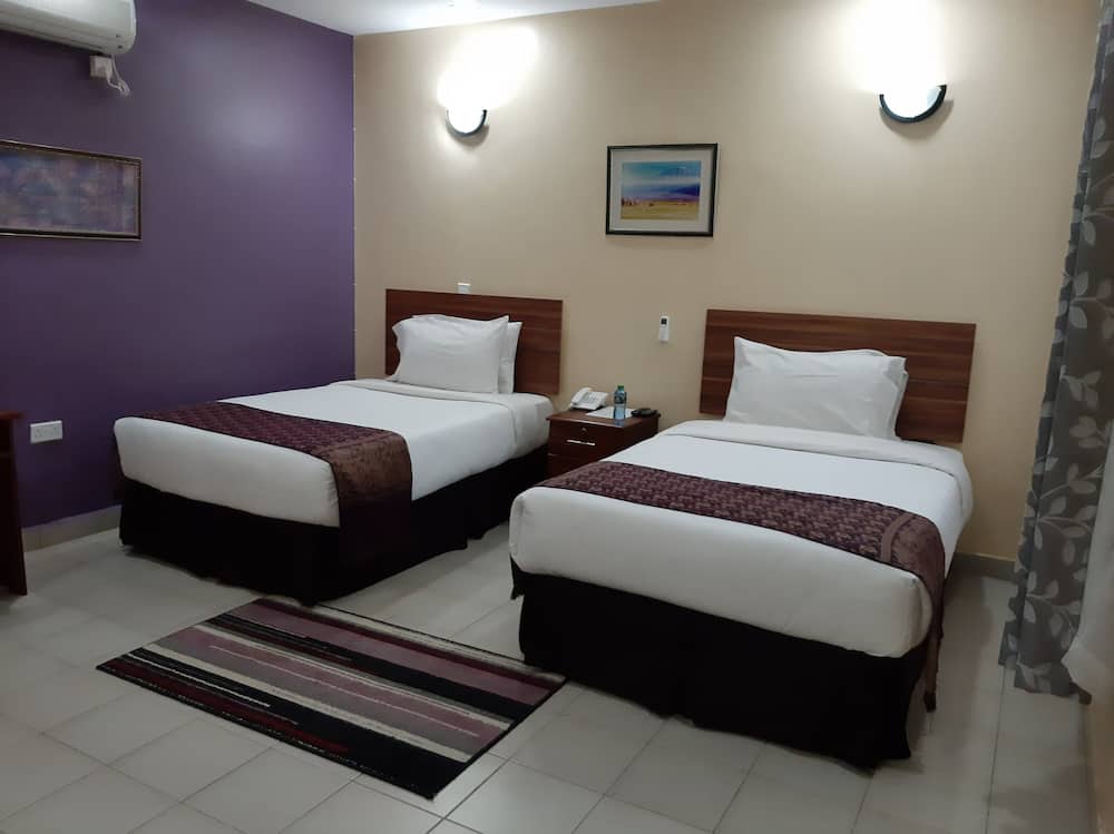 Kitui Villa offers accommodation.