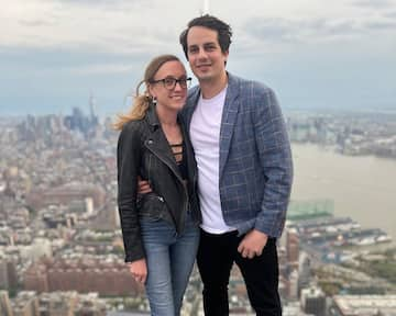 Cameron Friscia and Kat Timpf's marriage, family, and net worth - Tuko ...