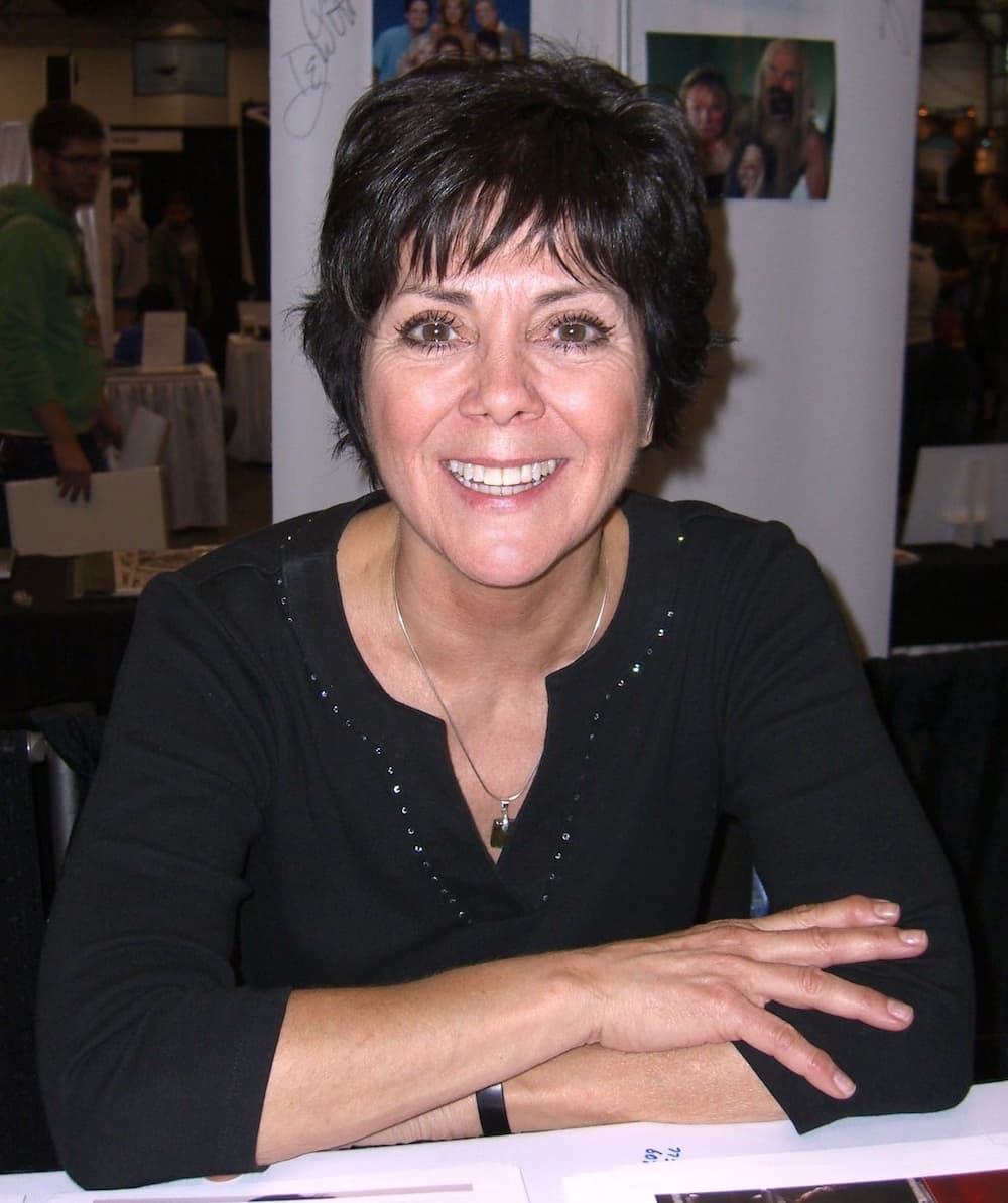 Joyce Dewitt