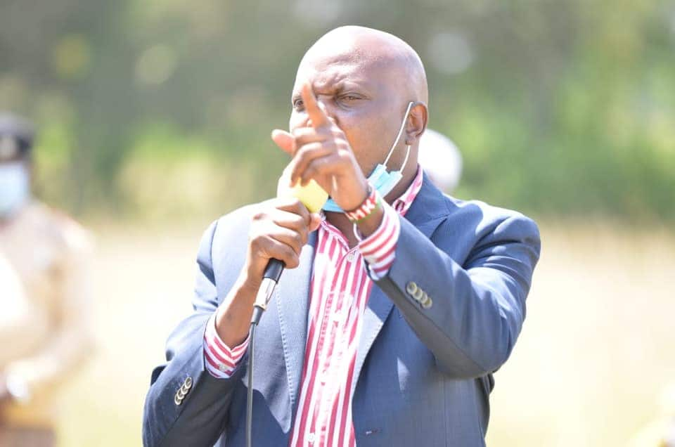 Moses Kuria accuses county health officials of refusing to collect COVID-19 victim's body