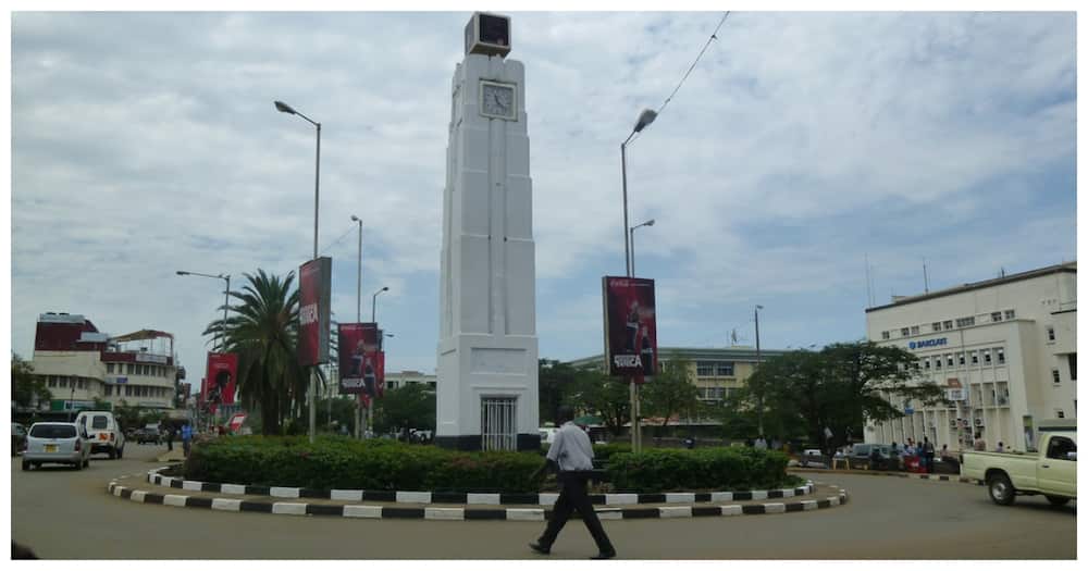 Kisumu town clock on Oginga Odinga Road.