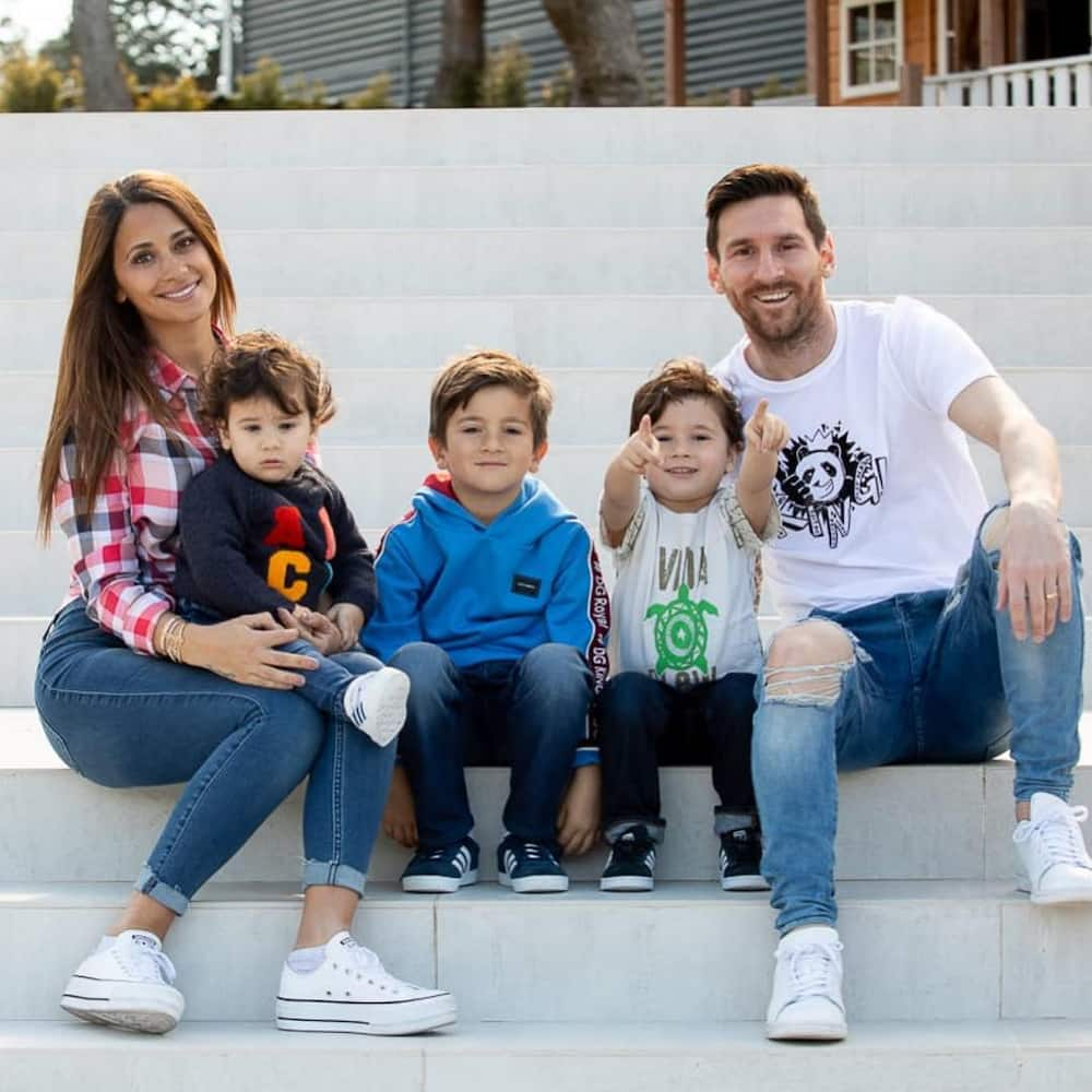 Messi\'S Biography Net Worth Children. : Lionel Messi ...