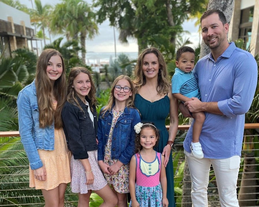 MAGAZINE: Adam Wainwright & Wife All About Family Matters