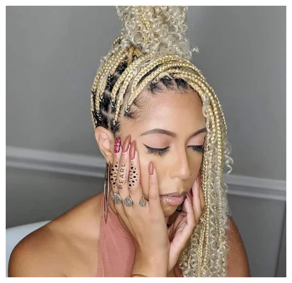 knotless braids with curly ends