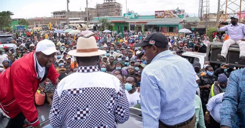 Baba Apokelewa kwa Shangwe Mt Kenya, Asema Amejua Siri ya Kukwea Mlima