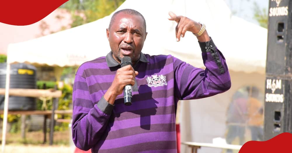 Ex-Bahati MP Kimani Ngunjiri speaking at a public forum in Nakuru county.