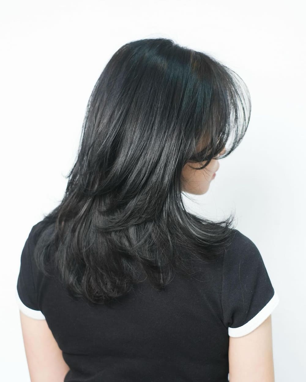 Hush cut with soft waves