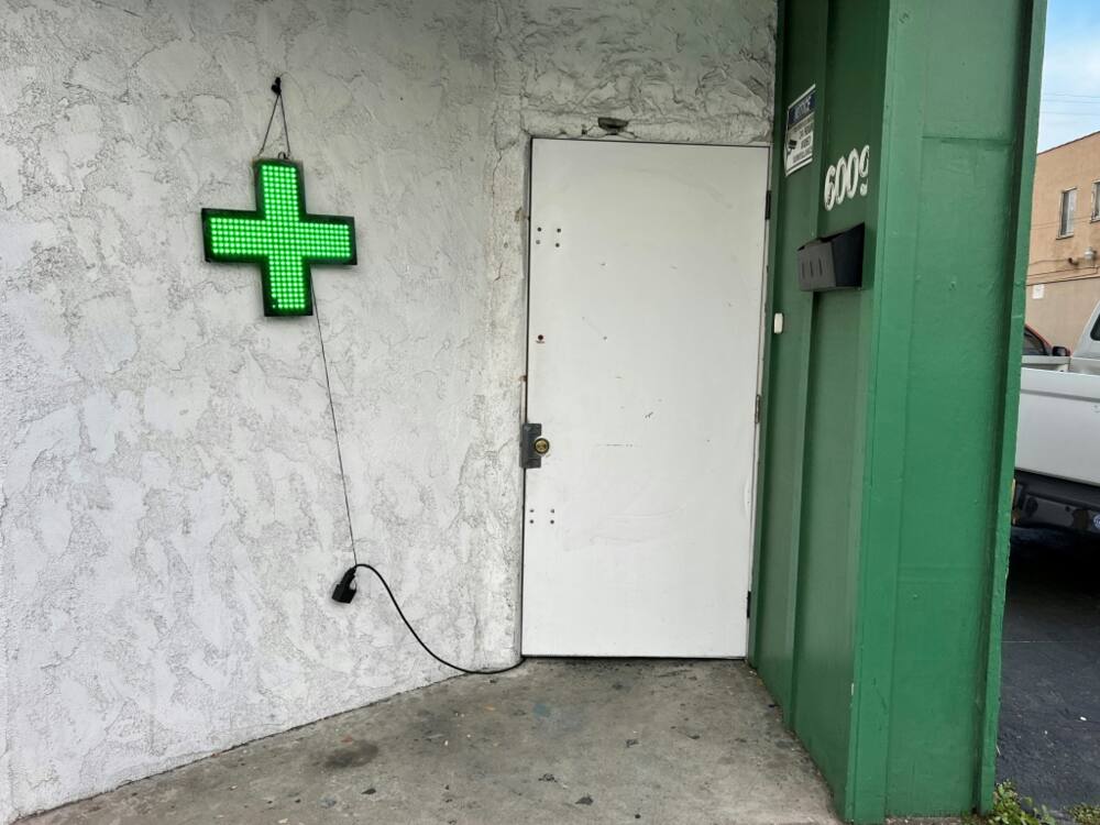 Unlicensed hashish stores generally display veil a inexperienced depraved Unlicensed hashish stores generally display veil a inexperienced depraved