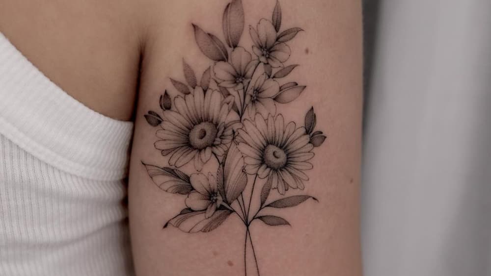 Small daisy bouquet