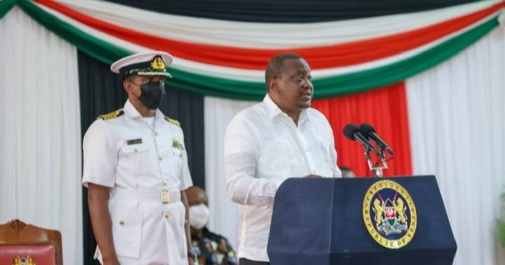 Uhuru Kenyatta Slams William Ruto's Allies Criticizing State Projects: 'Continue Barking'