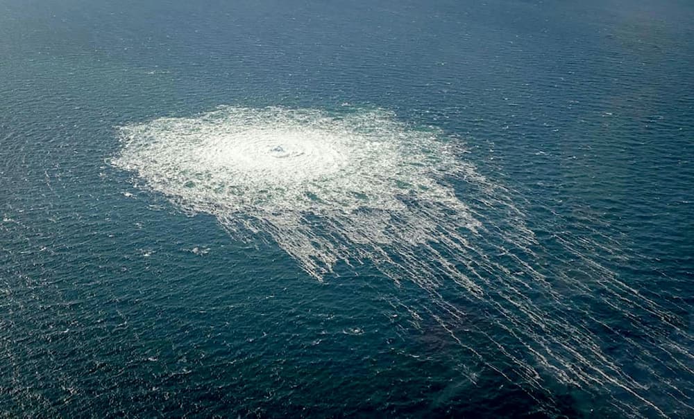 Gas from the undersea gas pipeline leaks is bubbling to the surface of the Baltic Sea