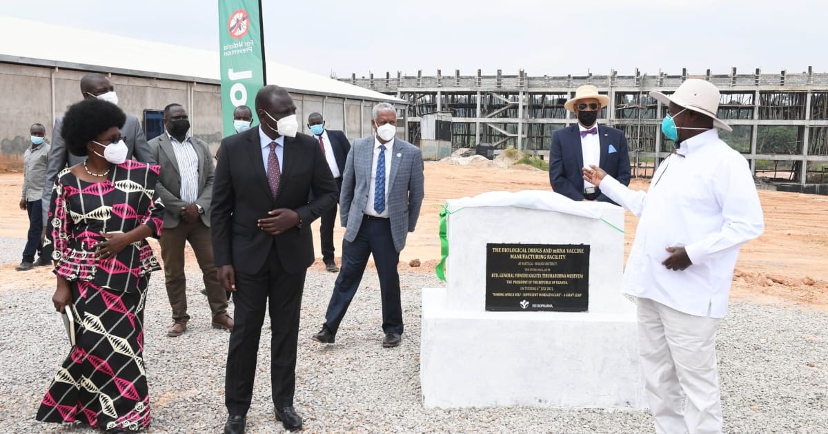 William Ruto Pays Yoweri Museveni Courtesy Call At Entebbe State House ...