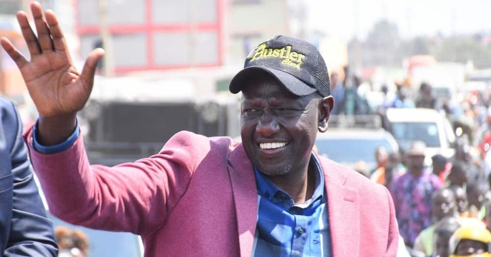 DP Ruto Amchomoa Fundi Atakayeliandaa Gari la 'Hustler' Litakaloshiriki Kinyang'anyiro 2022