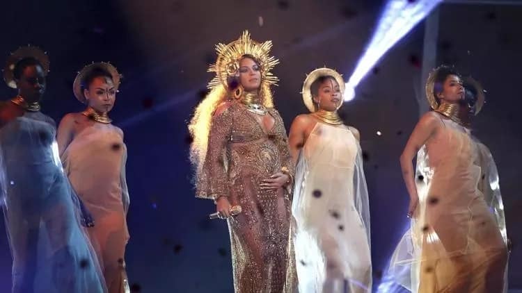 Beyonce transforms into Osun for the Grammy’s