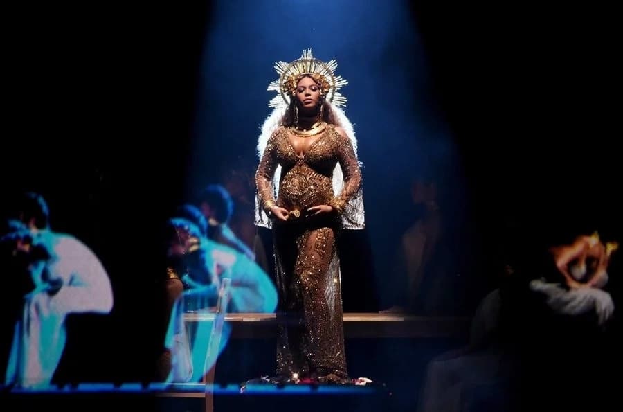 Beyonce transforms into Osun for the Grammy’s